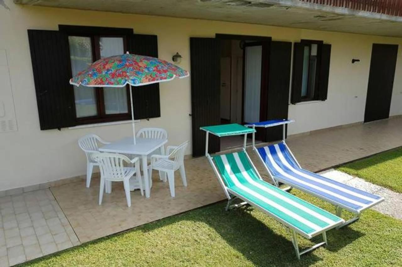 Appartamento Con Piscina A Lazise Exterior photo